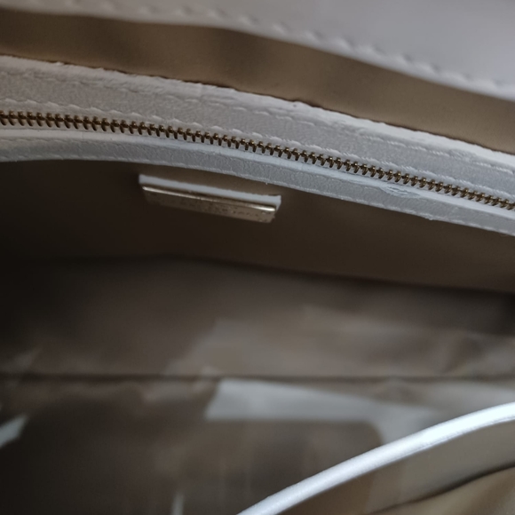 Gianni Versace White Quilted Patent Bag "Snap Out of It" Bag - Picture 8 of 13